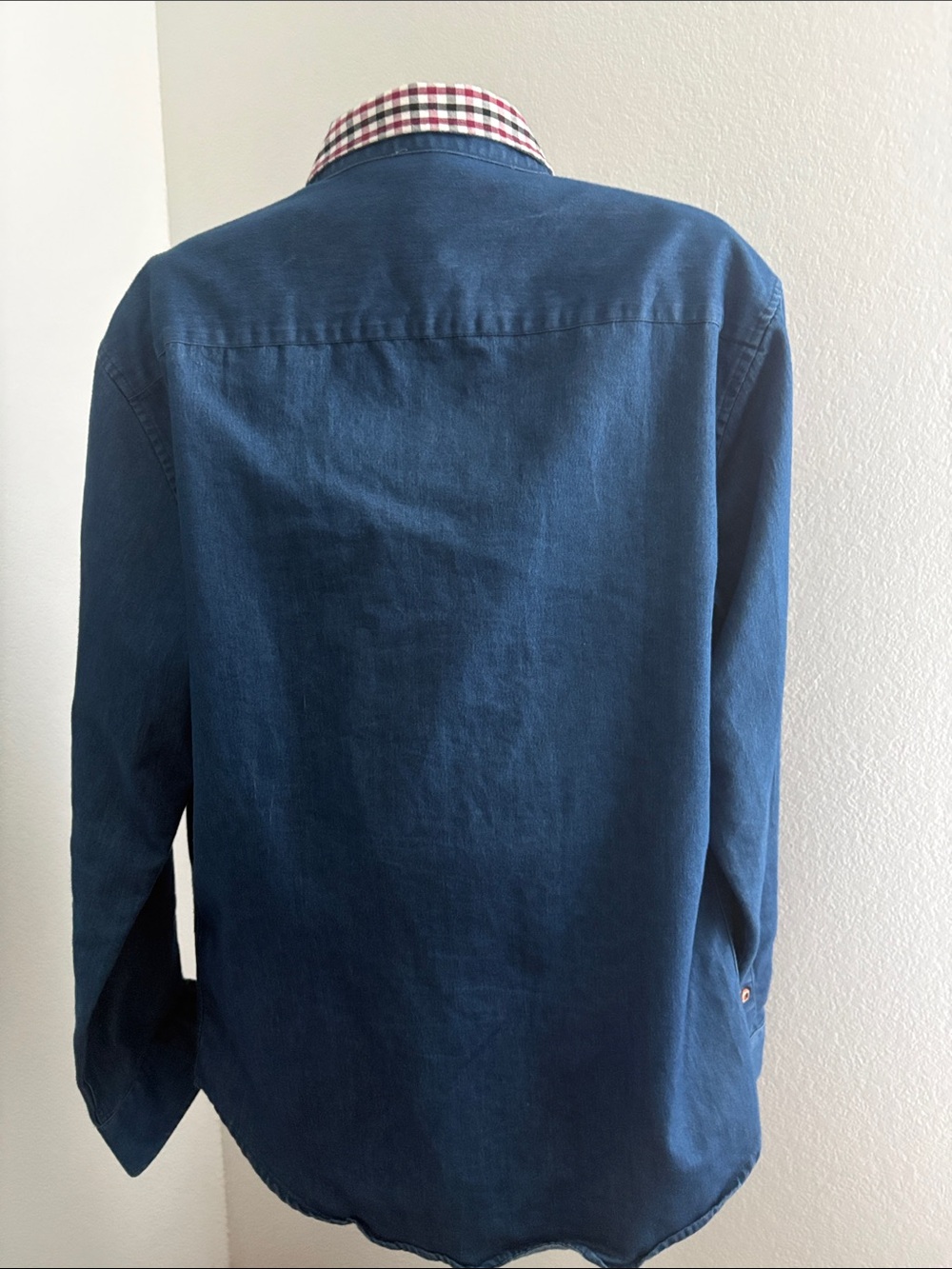 Men's Casual Blue Button-Down Shirt with Check Trim - Picture 8 of 8